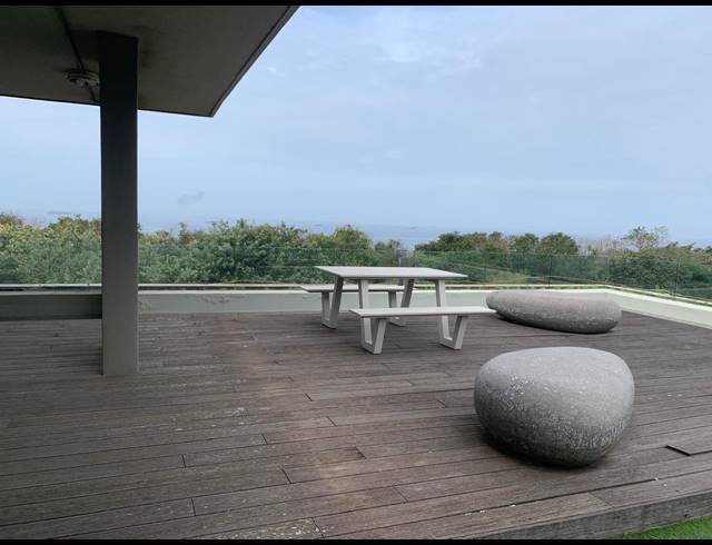 2 BEDROOM APARTMENT FOR SALE IN UMHLANGA CENTRAL